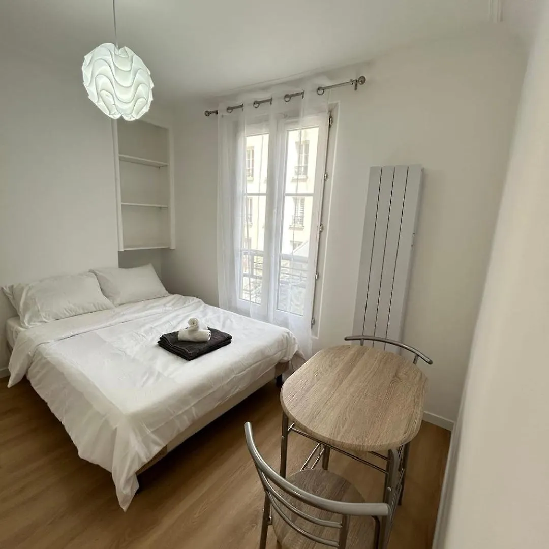 Comfortable Notre-dame De Lorette Rodier Appartamento